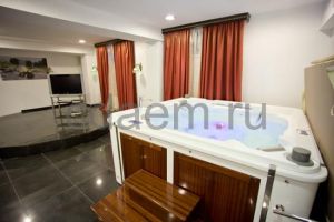 Фото Санкт-Петербург, Средняя (Знаменка), дом 18